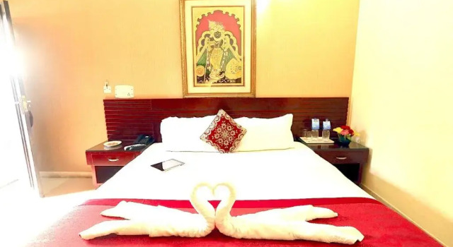 Номер Deluxe Hotel Kridha Residency - Opposite Prem Mandir Vrindavan