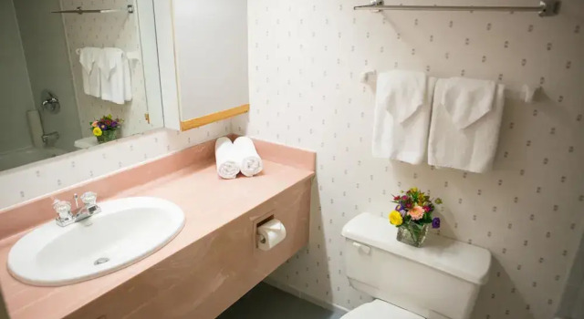 Люкс Cartier Place Suite Hotel