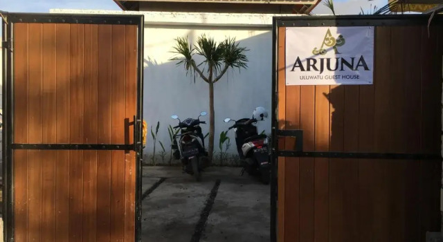 Arjuna Uluwatu Guest House, Reservar Casa de hóspedes Hotéis em Bali com piscina, Piscina