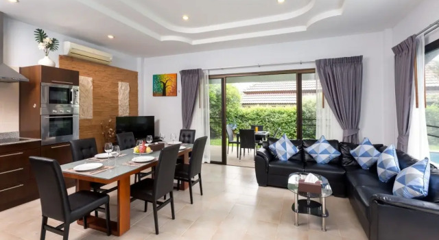 Karon Beach Pool Villa 2