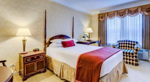 Номер Standard Carleton of Oak Park