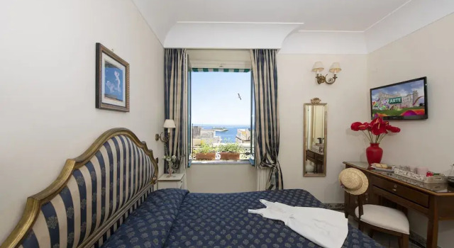 Amalfi Old Square room & apartments , 73 steps from the street, Забронировать Апартаменты/квартира Апартаменты Амальфи, рядом с Ruga Nova Mercatorum Via dei Mercanti, Апартаменты/квартира