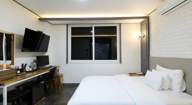 Двухместный люкс Gukmin Hotel