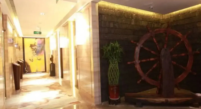 Totem Platinum Hotel, Забронировать Отель Отели Лунцюанььи 4 звезды, 4*