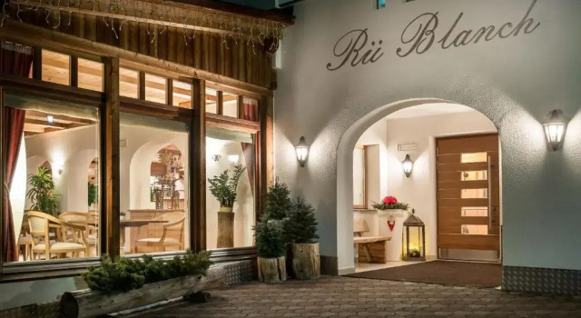 B&B - Ciasa Rü Blanch, Забронировать Отель Бадия Корвара-ин-Бадия