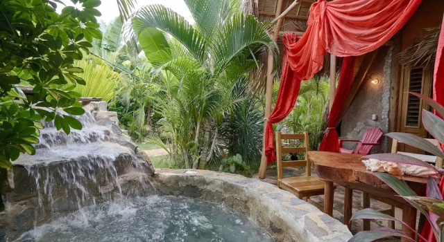 Трёхместный номер Standard CHALET TROPICAL Hotel & Pool Bar Restaurant