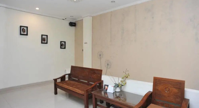 Airy Mataram Cakranegara Sriwijaya 80 Lombok, Boek Hotel Hotels in Lombok met parkeren, Parkeren