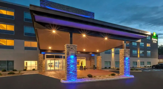 Номер Standard Holiday Inn Express & Suites Milan – Sandusky Area by IHG