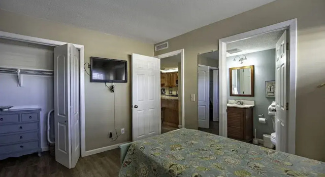 Gulf Shore Condo #119 - 2 Br condo by RedAwning, Book Lejlighed Destin Emerald Coast