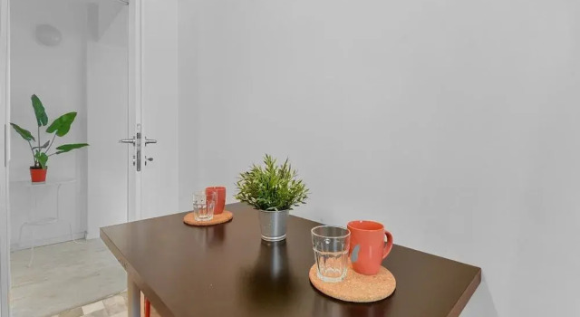 HomeStay Otopeni, Rezerwuj Hotel Hotele w Ilfov z parkingiem, Parking