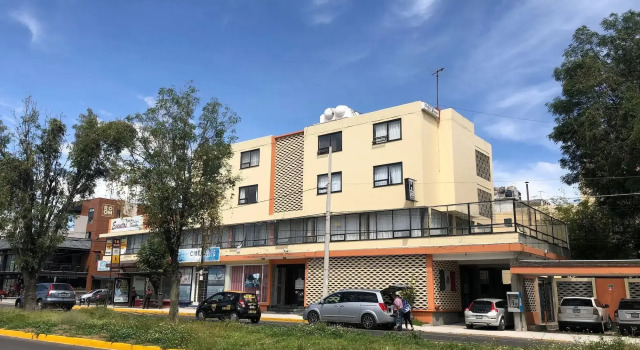 Hotel Suites Puebla, Rezervovat Hotel Hotely v Puebla s bazénem, Bazén