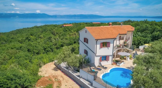 Pleasant Apartment With Pool, Sauna, Hot Tub, Reserva ahora Apartamento Drenje Istria