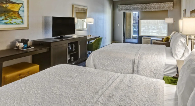 Номер Standard с балконом Hampton Inn & Suites San Jose Airport