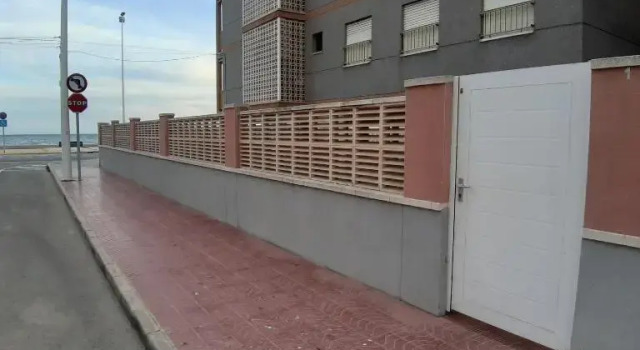Monovar 1 santa pola, Забронировать Отель Отели Санта Полы с парковкой, рядом с Музей соли в городе Санта-Пола, Парковка