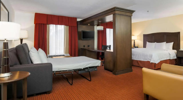 Двухместный люкс Hampton Inn Champaign/Urbana