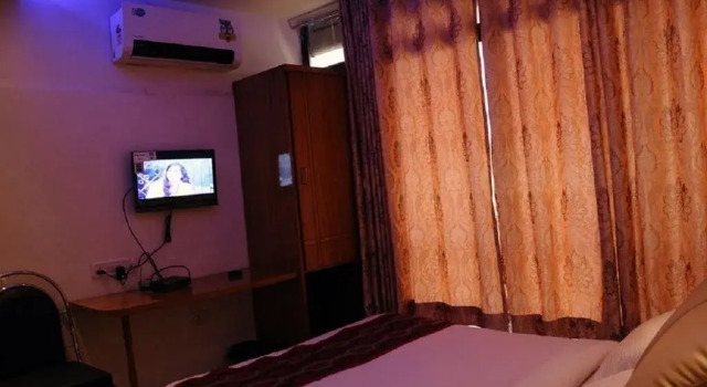 Hotel Palkhi International