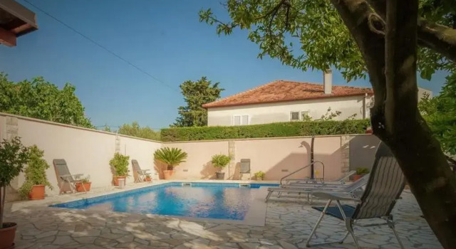 Апартаменты Apartments Villa Odesa with shared pool