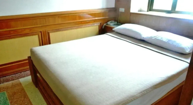 Двухместный номер Standard Rose Garden Hotel
