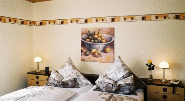 Номер Standard Pension Hilberath