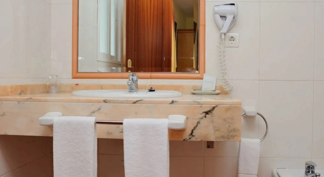 Одноместный номер Standard с балконом Hostal Jayma