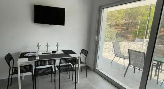 Rock N Sun - Brand new apartment in Ermioni, Забронировать Апартаменты/квартира Эрмионида периферийная единица Арголида, рядом с Музей народного искусства в Эрмиони