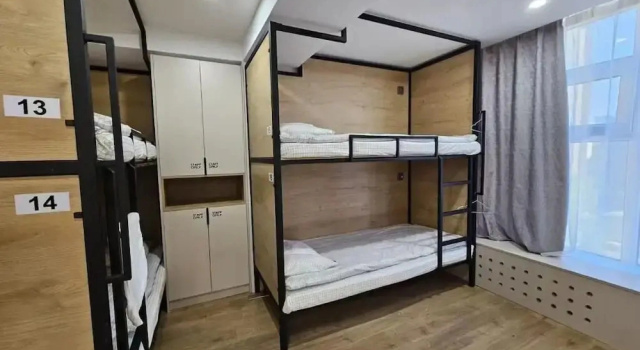 (camerata femminile) letto in camerata con vista sulla città Central Guest house