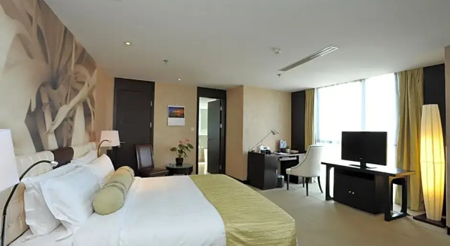 Двухместный номер Deluxe China National Convention Center Grand Hotel