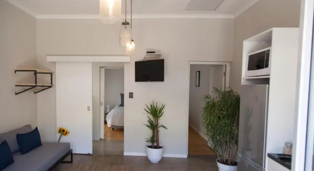 Студия Loddeys Guesthouse by Beach Collection Winelands