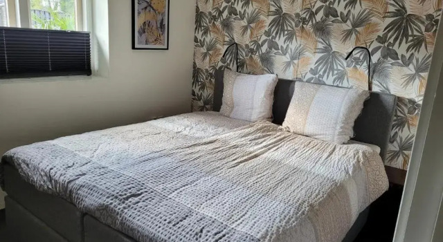 B&B Knooppunt70, Rezerwuj Bed and Breakfast Hotele w Limburgia z parkingiem, Parking