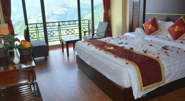 Двухместный номер Deluxe с видом на горы Sapa Vista Hotel