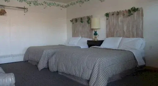 Lighthouse Inn, Varaa Mini-hotelli Storm Lake Iowa