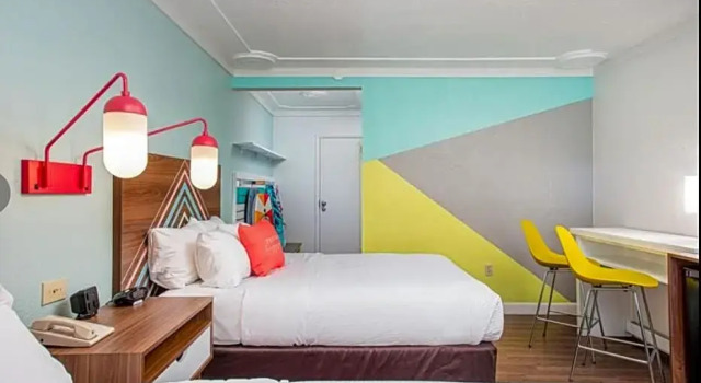 Четырёхместный номер Standard с видом на улицу Beachside Hotel & Suites Cocoa Beach - Port Canaveral