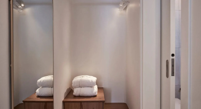 Brilliance Suites - Adults Only
