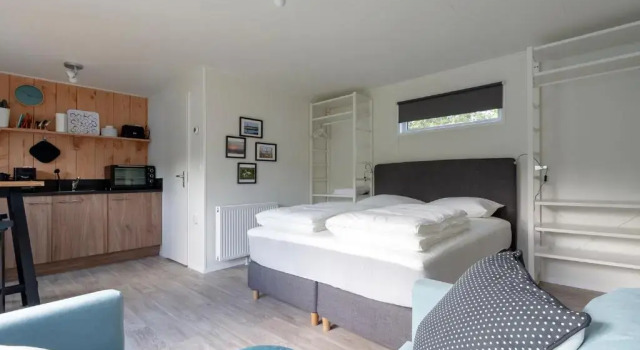 Chalet studio Guus - Texel, Reserva ahora Chalet de montaña Hoteles en Islas Frisias con aparcamiento, Aparcamiento