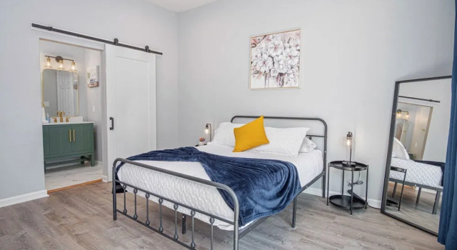Inviting 4br/2ba Near Downtown & Riverwalk, Забронировать Дом для отпуска Сан-Антонио Bexar County, рядом с Highland Park