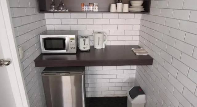 Студия Jackaroo Apartments