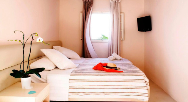 Olia Hotel, Забронировать Отель Тоурлос остров Миконос