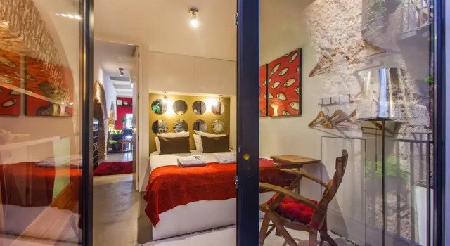 The Old Stables Chiado Apartments