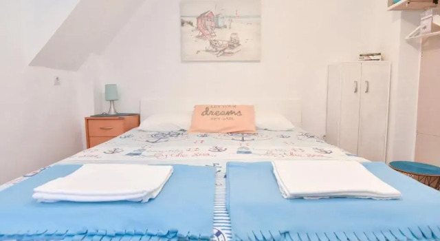 Sailor House