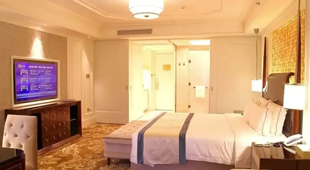 Номер Standard Lake Piedmont International Hotel