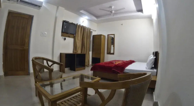 HOTEL GRACE GANGA-By Nature Care Village