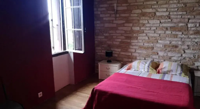 Maison atypique à Cordes-Sur-Ciel 2 chambres, Réserver Hôtel Cordes-sur-Ciel Tarn