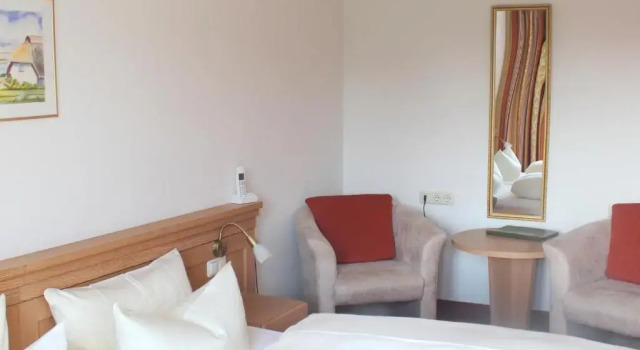 Hotel Waldidyll, Réserver Hôtel Hôtels à Zinnowitz avec parking, Parking