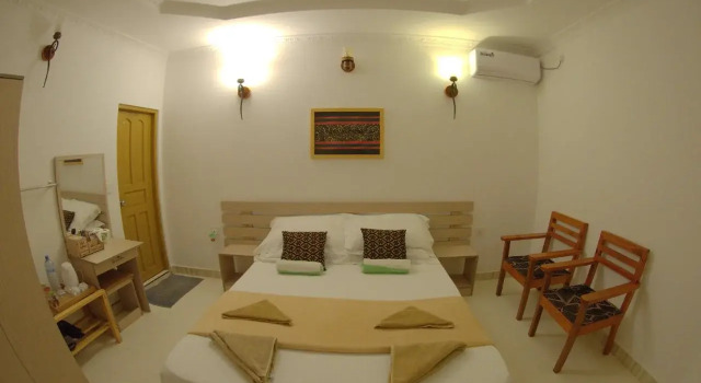 Equity Beach Inn, Забронировать Отель Отели Гурайдо с парковкой, рядом с Пляж Kandooma Beach, Парковка