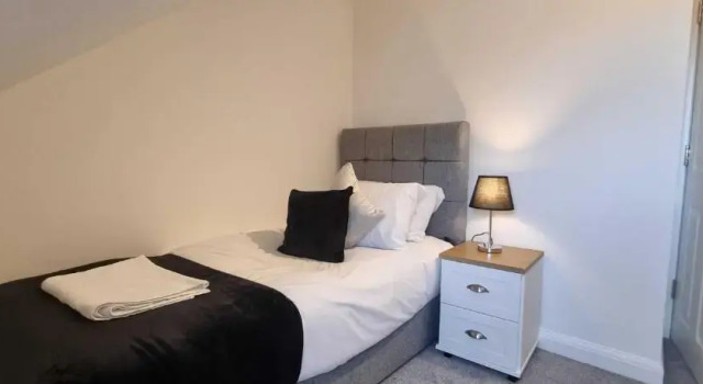 Коттедж Near City Centre 4 Bed 2 Bath House with Parking, Digbeth, Birmingham