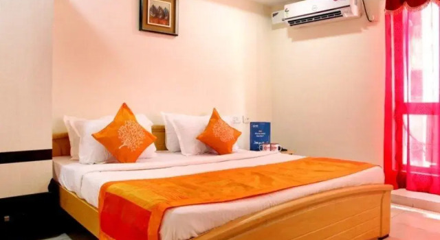 OYO 1550 Hotel Siri Inn, Rezerwuj Hotel Hyderabad 
