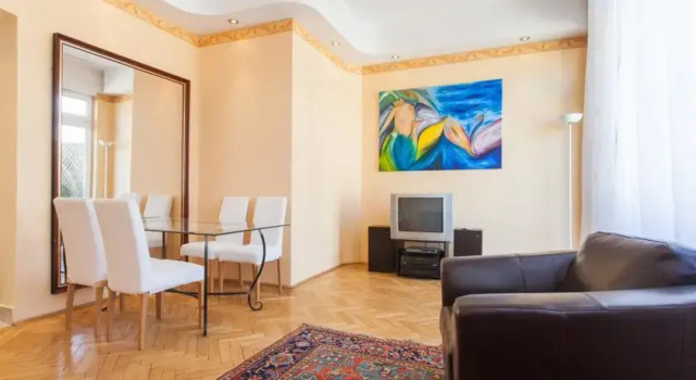 Central Penthouse with Terrace, Buchen Sie Ferienwohnung Budapest Zentralungarn