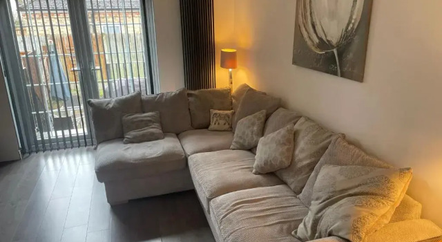 River House 2BR 1 bathroom downstairs toilet Parking St Neots Town Centre, Забронировать Отель Отели Англии 3 звезды, 3*