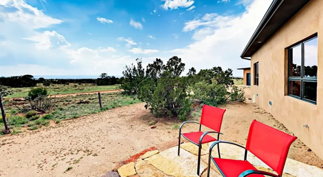 Secluded Oasis House 2 Bedrooms 1 Bathroom Home, Varaa Lomakoti Santa Fe New Mexico