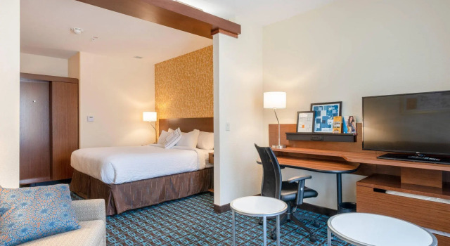 Двухместный люкс c 1 комнатой Fairfield Inn & Suites by Marriott Sidney